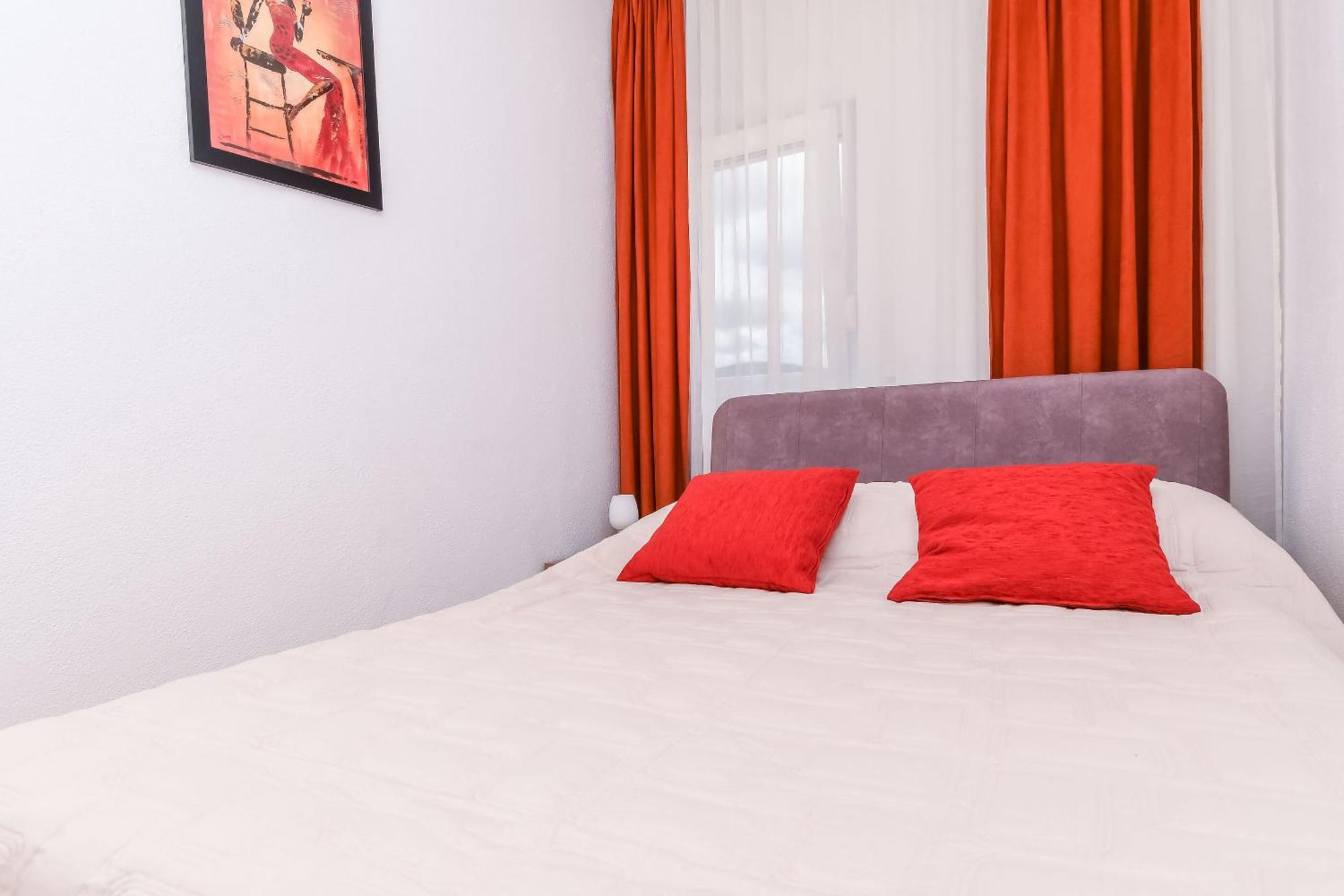 Apartments Tonka Donji Okrug  Ngoại thất bức ảnh
