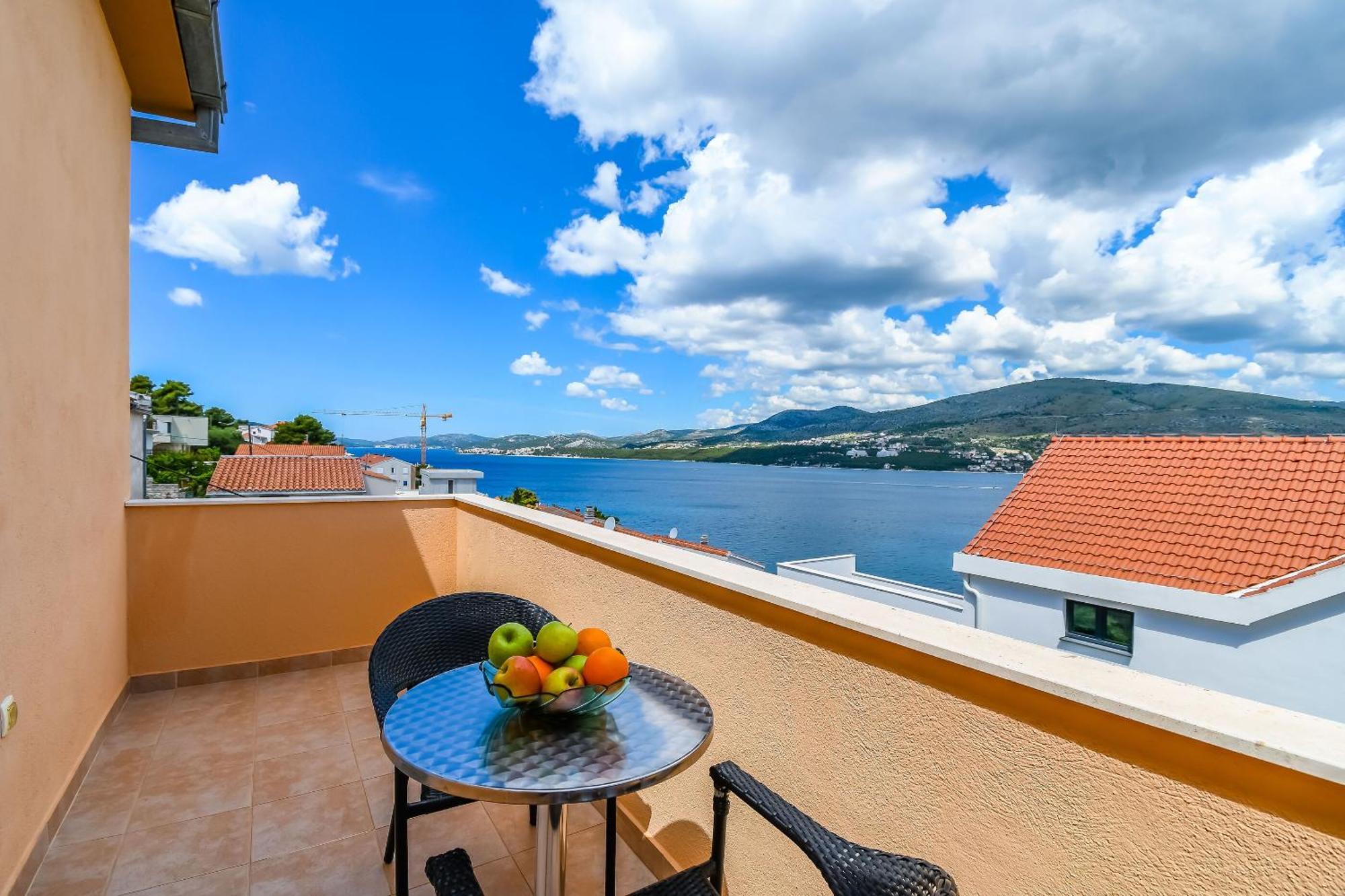 Apartments Tonka Donji Okrug  Ngoại thất bức ảnh