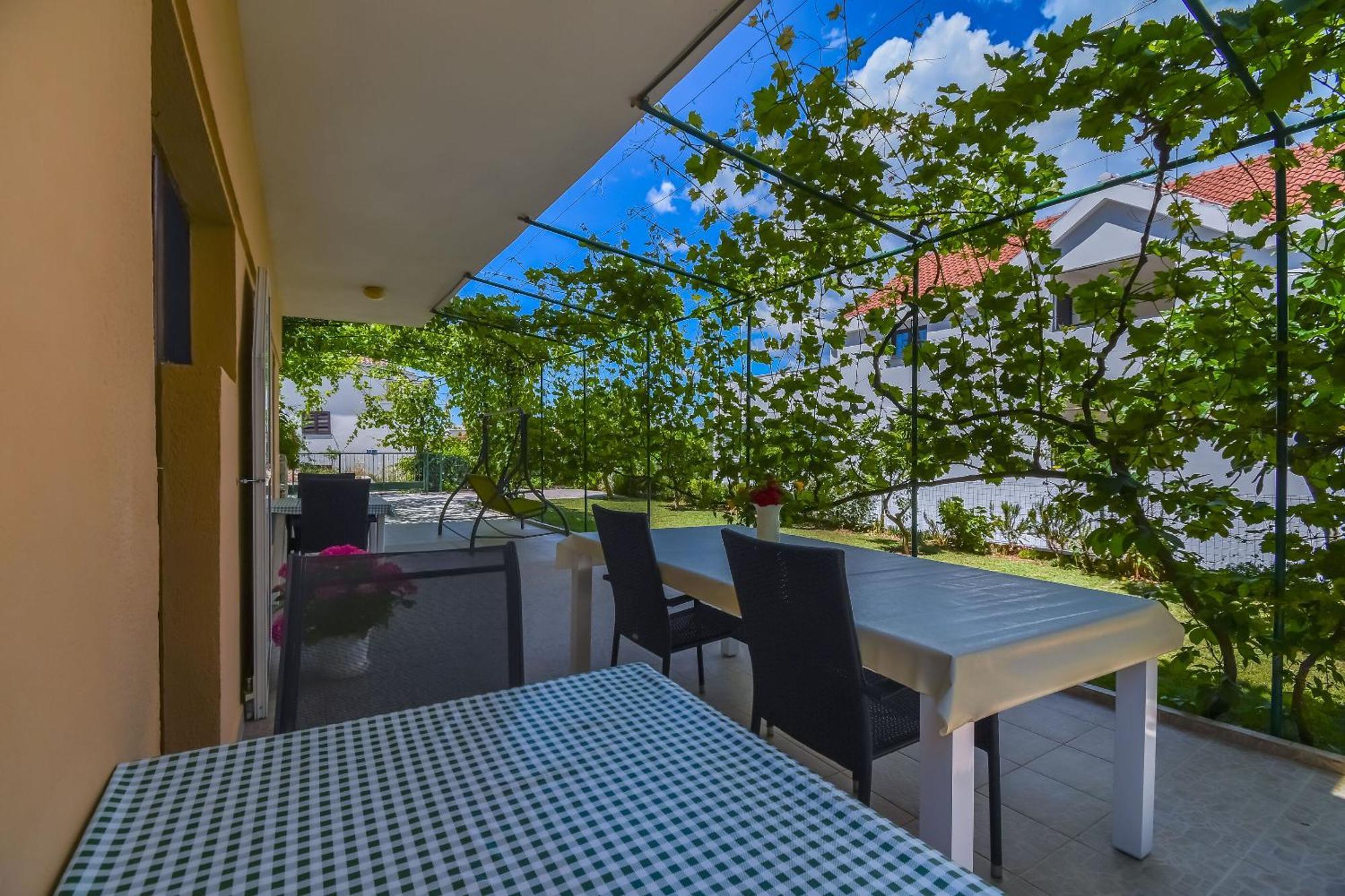 Apartments Tonka Donji Okrug  Ngoại thất bức ảnh