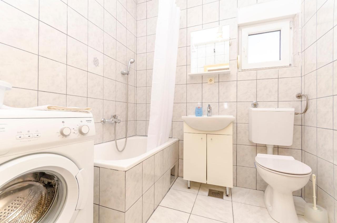 Apartments Tonka Donji Okrug  Ngoại thất bức ảnh